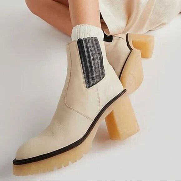 Free People James Chunky Heel Chelsea Boot White Leather Size US 6.5 - Picture 3 of 7